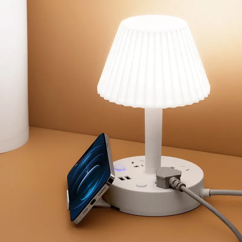 "FlexiGlow: Eye-Protecting Expandable Desk Lamp"